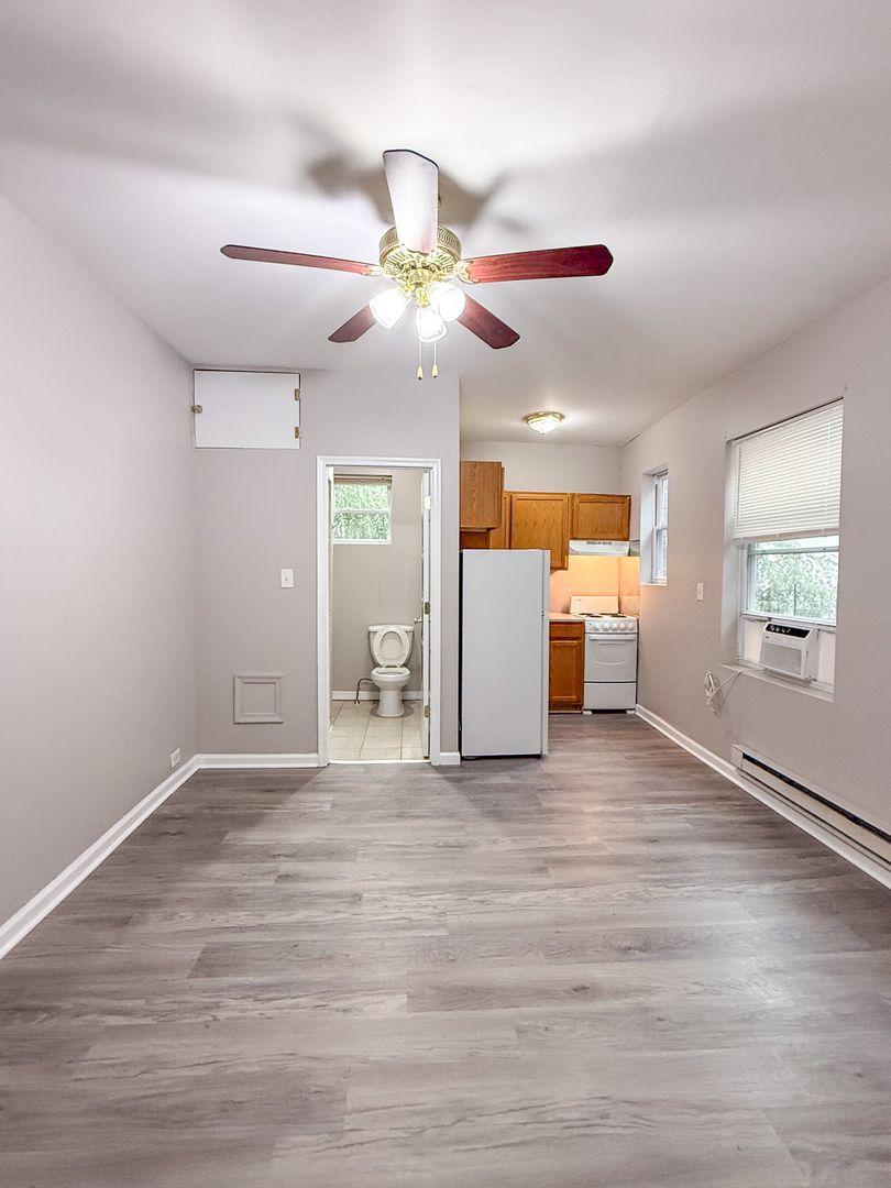 large-12 1131 Spruce St #2R, Philadelphia, PA 19107 MAP