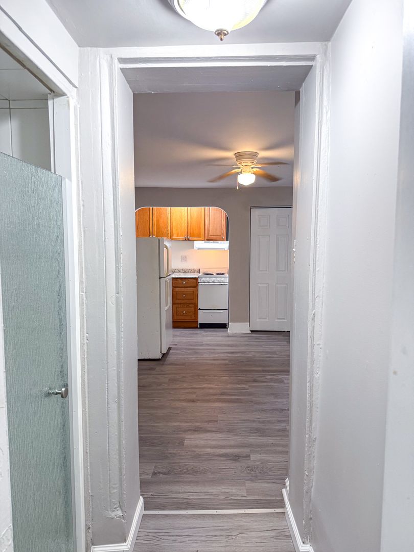 1131 Spruce St #1R, Philadelphia, PA 19107 MAP