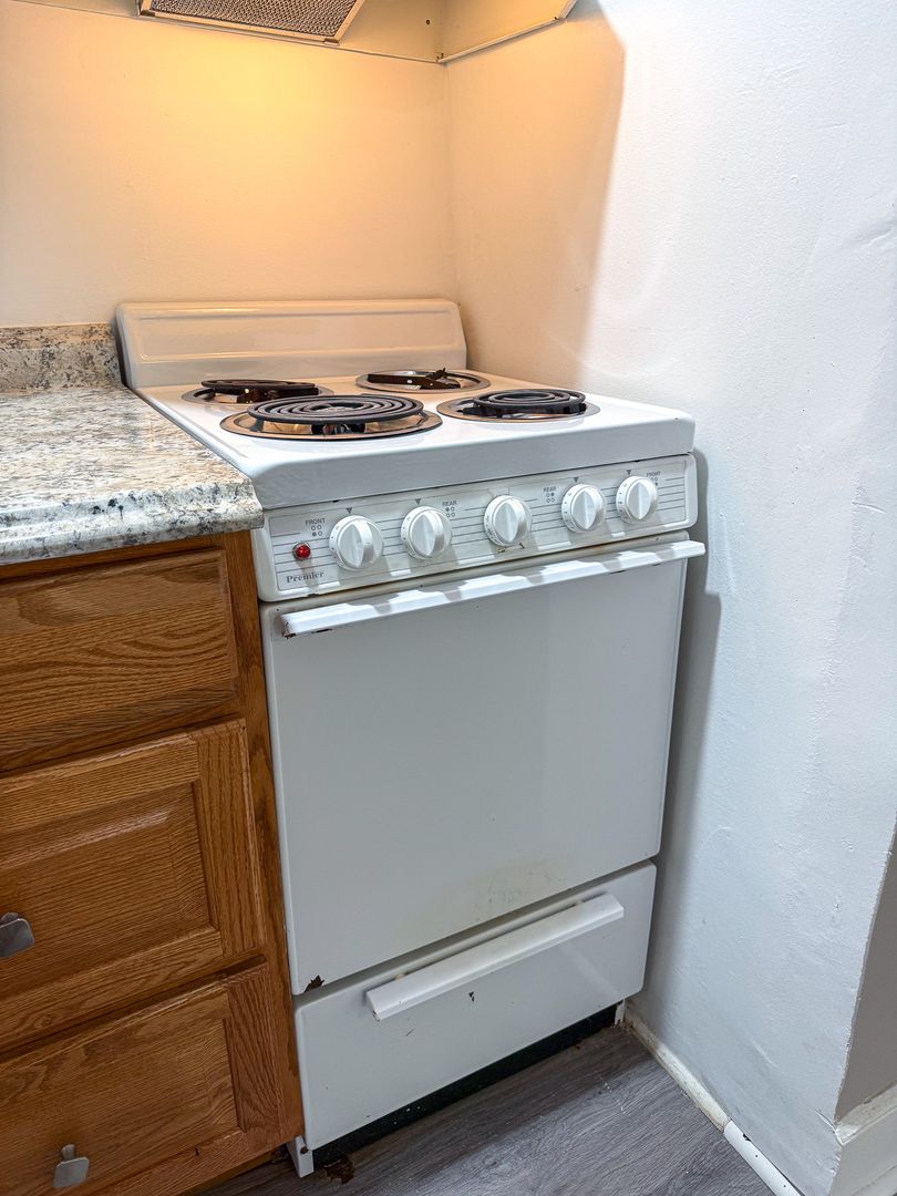 1131 Spruce St #1R, Philadelphia, PA 19107 MAP