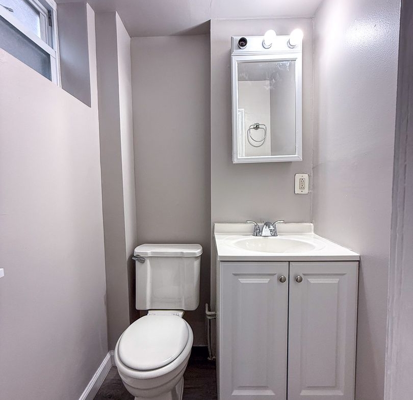 1131 Spruce St #1R, Philadelphia, PA 19107 MAP