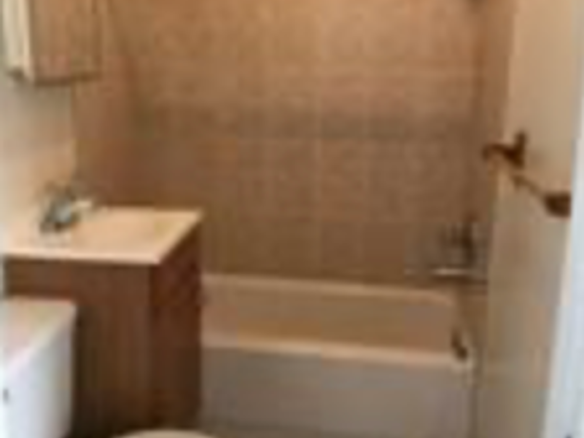 806 S. 10th St #3R, Philadelphia, PA 19147 MAP