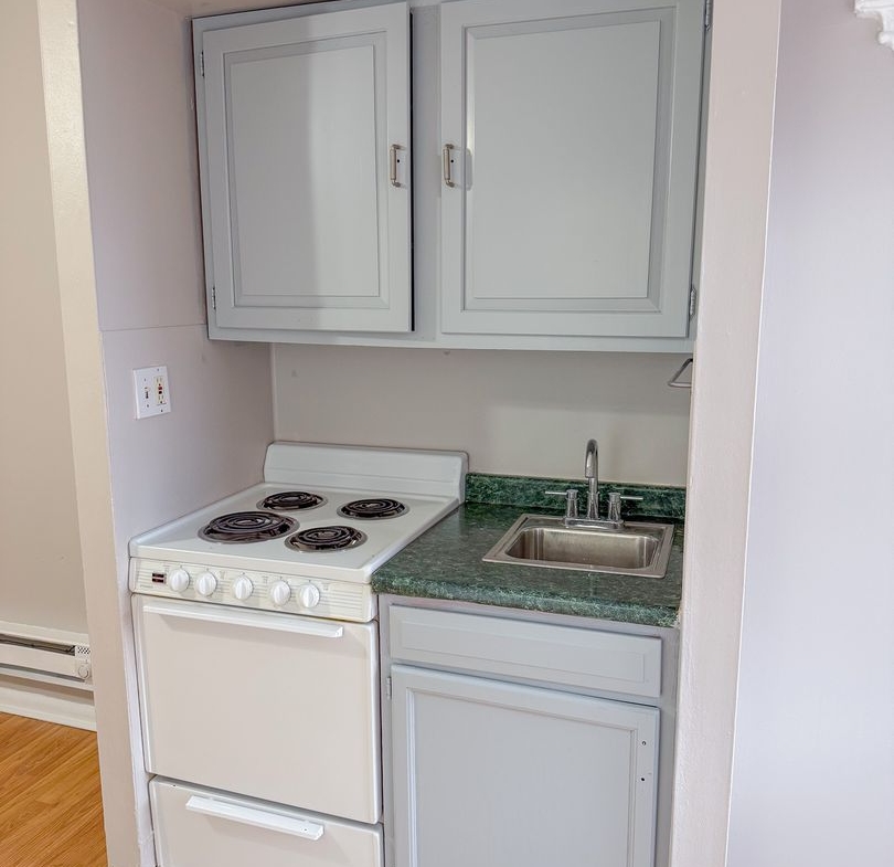 1121 Spruce St #4R, Philadelphia, PA 19107 MAP